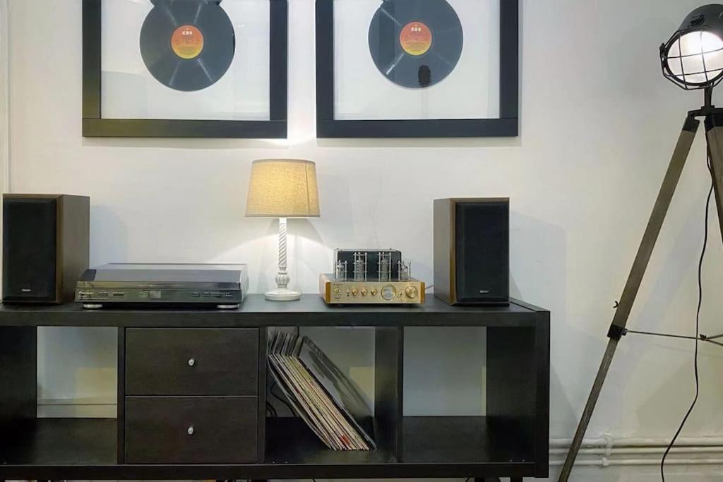 Urban Music Style Townhouse In Center Villa