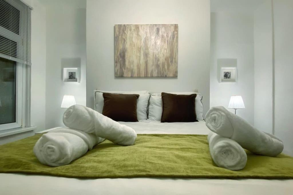Urban Music Style Townhouse In Center *